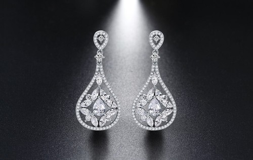 Pear cut simulated diamond - pear,